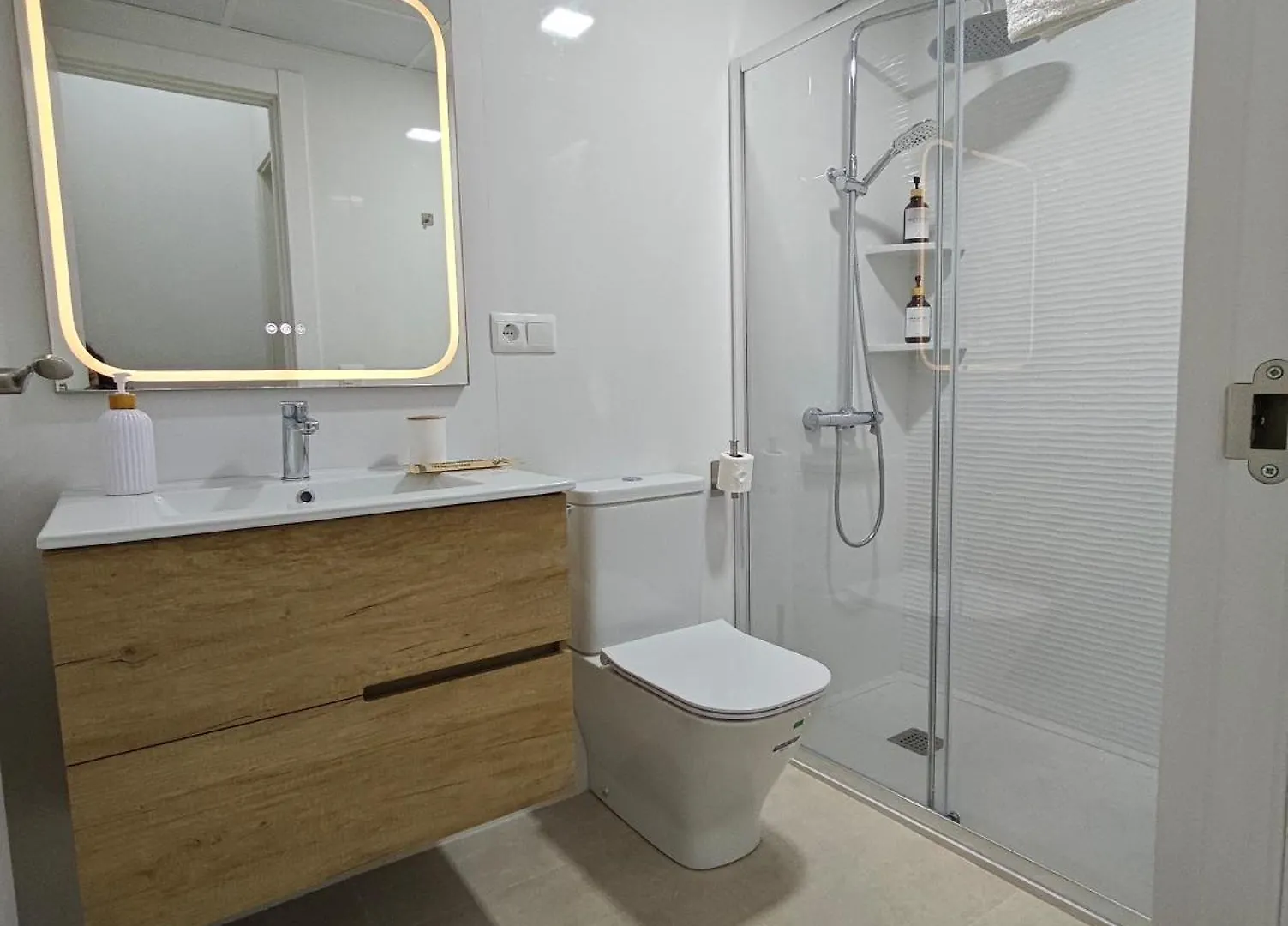Precioso Apartamento Junto Al Casco Historico Malaga Apartment
